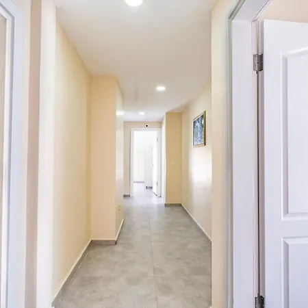 Homestay Jash Bedrooms